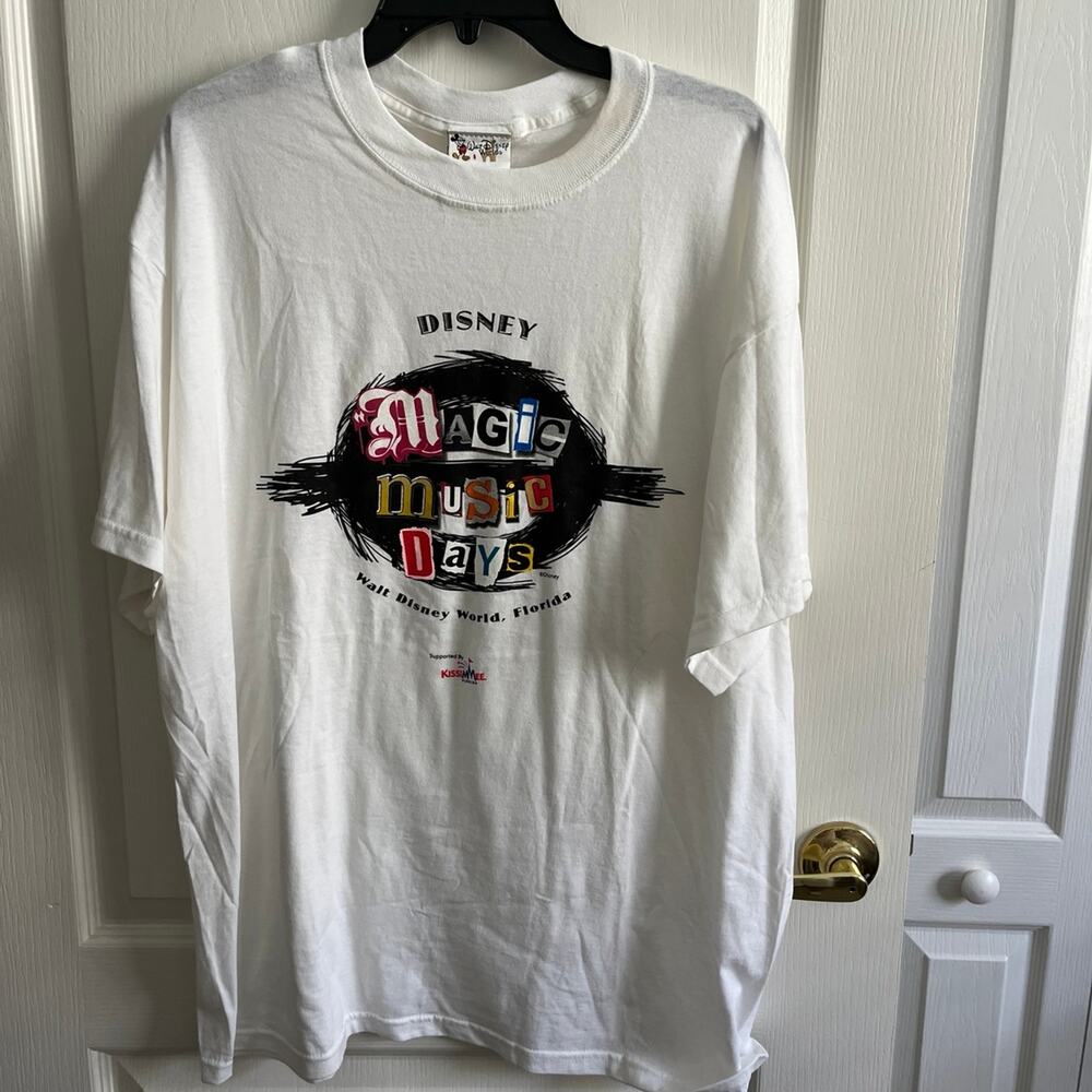 Disney Magic Music Days T-Shirt XL White Walt Disney World Graphic Tee Vintage
